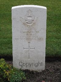 Berlin 1939-1945 War Cemetery - Perkins, Reginald Derek