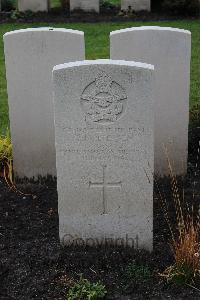 Berlin 1939-1945 War Cemetery - Petersen, Reginald Bruce