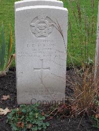 Berlin 1939-1945 War Cemetery - Polson, Ronald Duncan