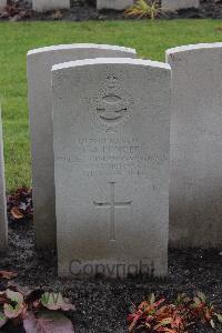 Berlin 1939-1945 War Cemetery - Ponder, Cyril Arthur