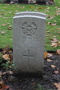 Berlin 1939-1945 War Cemetery - Presland, Gordon Richard