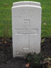 Berlin 1939-1945 War Cemetery - Reeves, Dennis Ernest