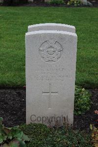 Berlin 1939-1945 War Cemetery - Roberts, David William