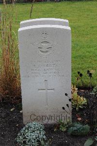 Berlin 1939-1945 War Cemetery - Roberts, Harry