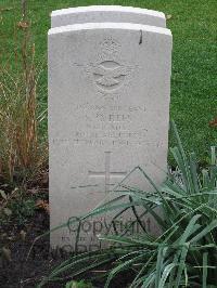 Berlin 1939-1945 War Cemetery - Rees, Sidney George