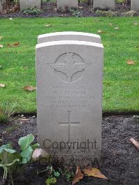 Berlin 1939-1945 War Cemetery - Roach, Frederick John