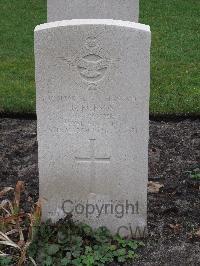 Berlin 1939-1945 War Cemetery - Robson, Bruce