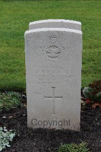 Berlin 1939-1945 War Cemetery - Scott, Hugh MacKenzie