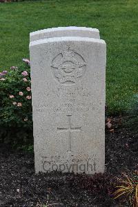 Berlin 1939-1945 War Cemetery - Shewan, David Allan