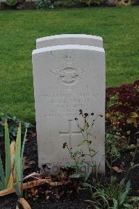 Berlin 1939-1945 War Cemetery - Smith, Raymond Algernon Reeves