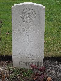 Berlin 1939-1945 War Cemetery - Smith, S