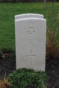 Berlin 1939-1945 War Cemetery - Stevenson, Ronald