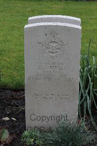 Berlin 1939-1945 War Cemetery - Street, Leslie Charles John