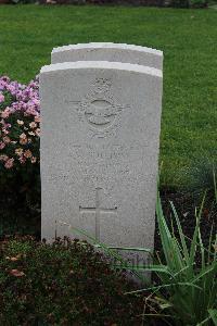 Berlin 1939-1945 War Cemetery - Sullivan, Albert Victor (Bert)