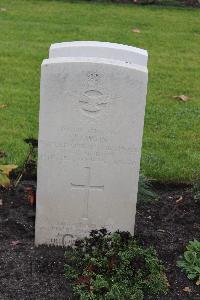 Berlin 1939-1945 War Cemetery - Swain, James