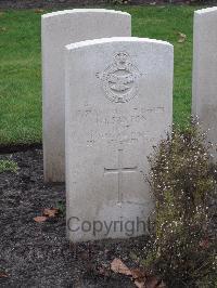 Berlin 1939-1945 War Cemetery - Saxton, John Harold