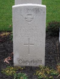 Berlin 1939-1945 War Cemetery - Scruton, John Eric