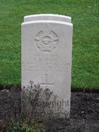 Berlin 1939-1945 War Cemetery - Seaby, Francis Edward