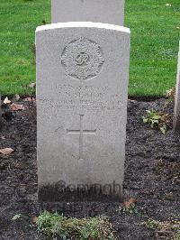 Berlin 1939-1945 War Cemetery - Seaton, John Noel