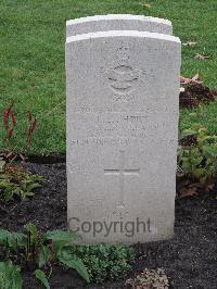 Berlin 1939-1945 War Cemetery - Short, Leslie Edwin