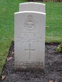 Berlin 1939-1945 War Cemetery - Slater, Denis