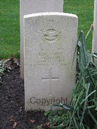 Berlin 1939-1945 War Cemetery - Smith, Ronald Sedgeley