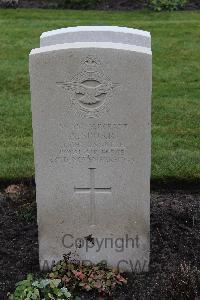 Berlin 1939-1945 War Cemetery - Spurr, Alan