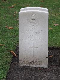 Berlin 1939-1945 War Cemetery - Stubbs, George Henry