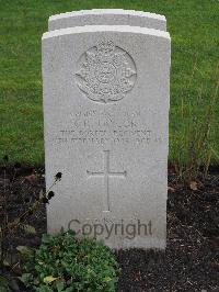 Berlin 1939-1945 War Cemetery - Taylor, Charles Robert