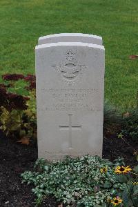 Berlin 1939-1945 War Cemetery - Taylor, David Robert