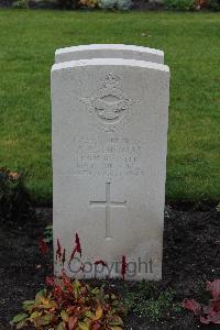 Berlin 1939-1945 War Cemetery - Thomas, Arthur Leslie
