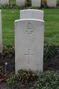 Berlin 1939-1945 War Cemetery - Tombs, Norman