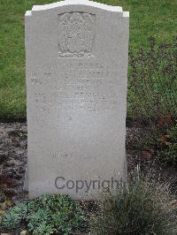 Berlin 1939-1945 War Cemetery - Tremelling, Martin Robert