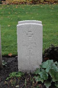 Berlin 1939-1945 War Cemetery - Tupper, Sidney Webb