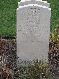 Berlin 1939-1945 War Cemetery - Twist, A