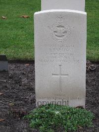 Berlin 1939-1945 War Cemetery - Tarling, Robert