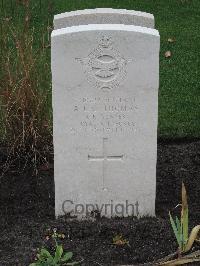 Berlin 1939-1945 War Cemetery - Thomas, Albert Edward Glyn