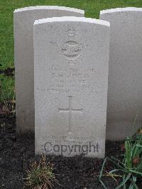 Berlin 1939-1945 War Cemetery - Tomlin, Richard Henry