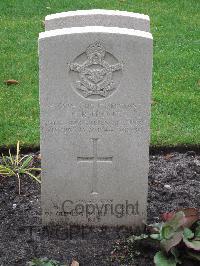 Berlin 1939-1945 War Cemetery - Trout, Malcolm Ralph