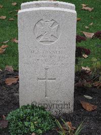 Berlin 1939-1945 War Cemetery - Turner, Harold J