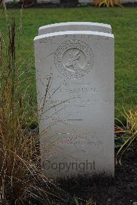 Berlin 1939-1945 War Cemetery - Vermaak, C J