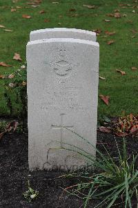 Berlin 1939-1945 War Cemetery - Vince, Norman Eric