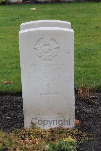 Berlin 1939-1945 War Cemetery - Watson, Ernest William