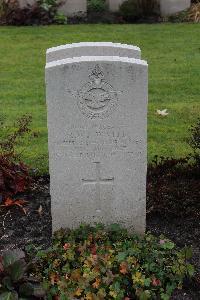 Berlin 1939-1945 War Cemetery - Wivell, Richard Walter John