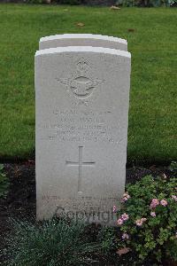 Berlin 1939-1945 War Cemetery - Wood, Owen William