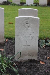Berlin 1939-1945 War Cemetery - Walker, Stanley Hubert