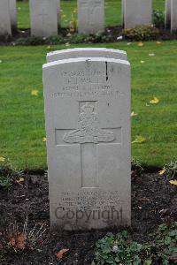 Berlin 1939-1945 War Cemetery - Walls, Frederick James