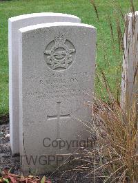 Berlin 1939-1945 War Cemetery - Walton, Roy Harold