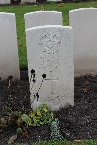 Berlin 1939-1945 War Cemetery - Weber, Keith