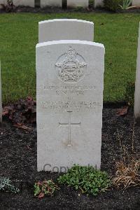 Berlin 1939-1945 War Cemetery - Weir, Robert Norman